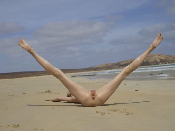 Proserpina in Beach Exhibitionist. Миниатюра 37