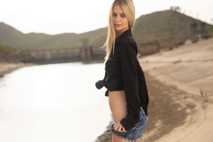 Briana in Strange Days 2. Thumbnail 2